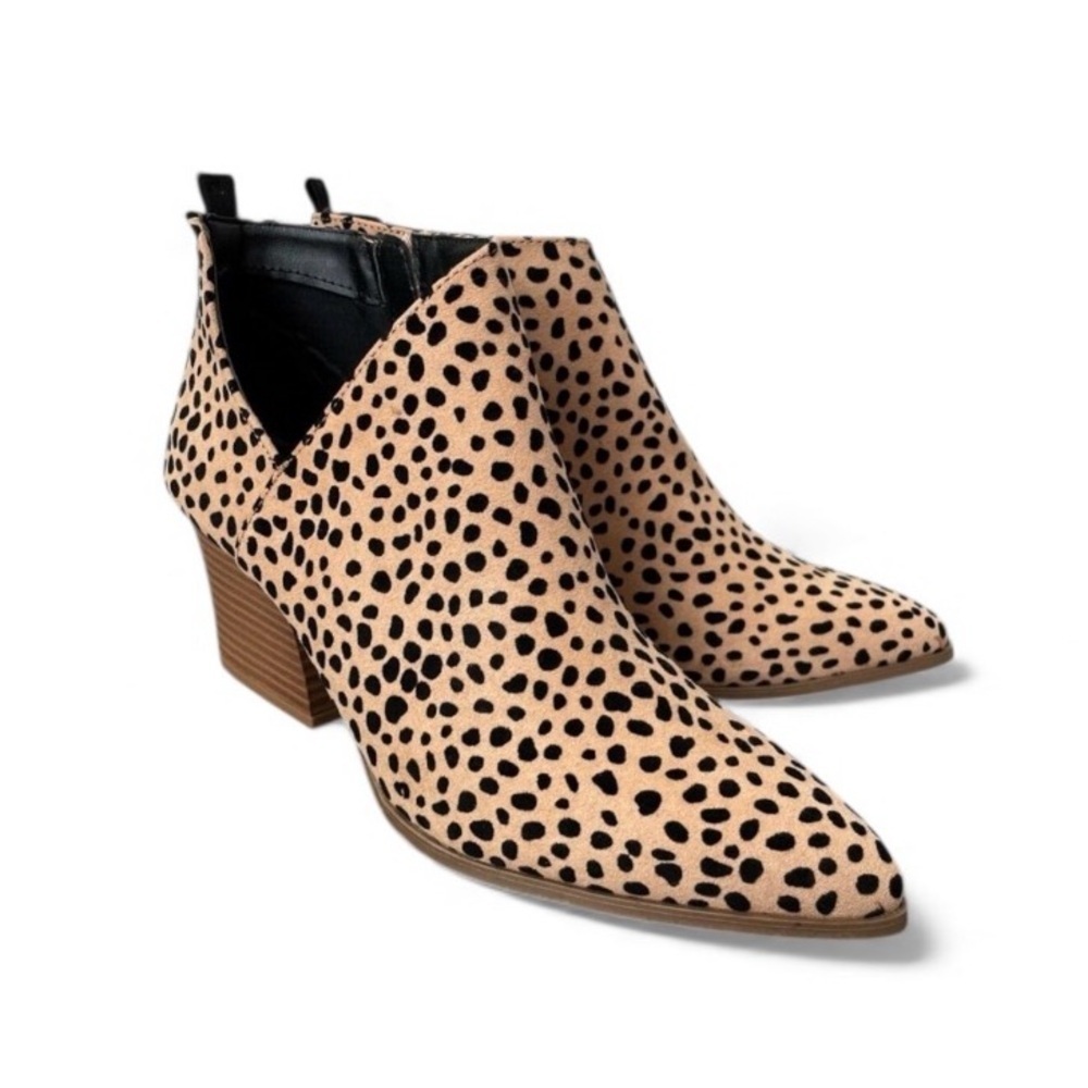 NWOB Qupid Cheetah Ankle Boots Bootie Animal Print in Black and Tan - Size 7